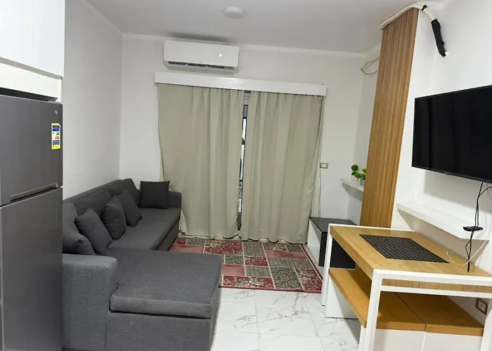جوليانا Juliana D410 * Hurghada